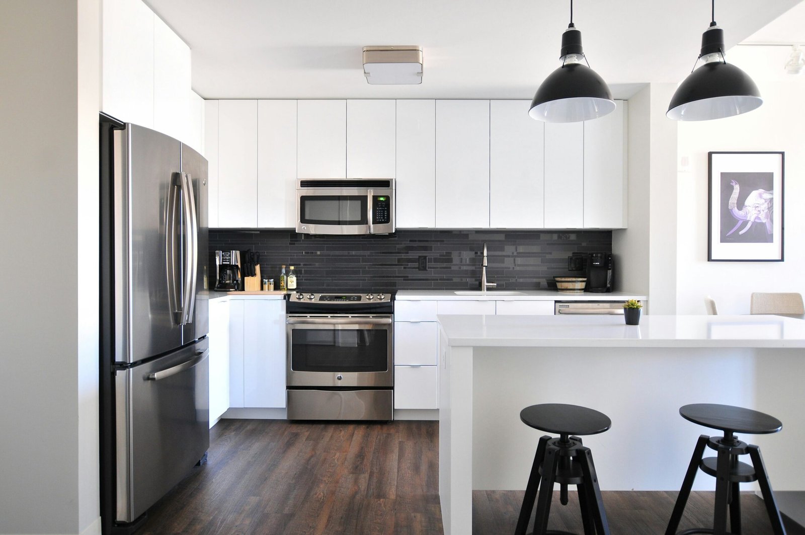 AI Meets Sustainability: Transforming Kitchens into Smart, Eco-Luxury Spaces Copy